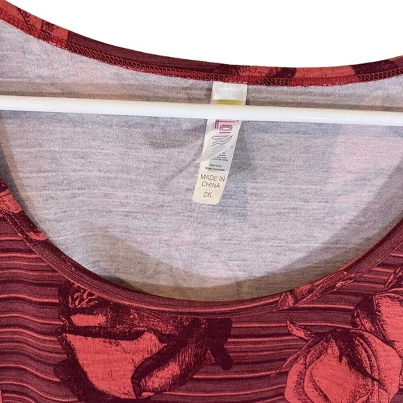 LulaRoe Multi Pattern T Shirt Plus 2XL Striped Rose Flowers Short Sleeve Purple - Picture 5 of 5